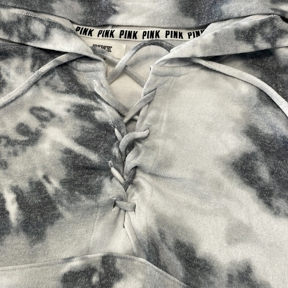 VS PINK Criss Cross Tie Dye Pullover Hoodie - Picture 4 of 6